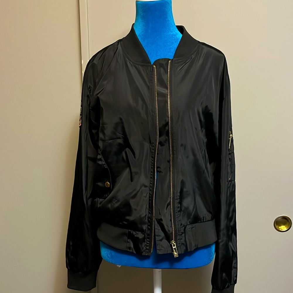 Lightweight bomber style jacket